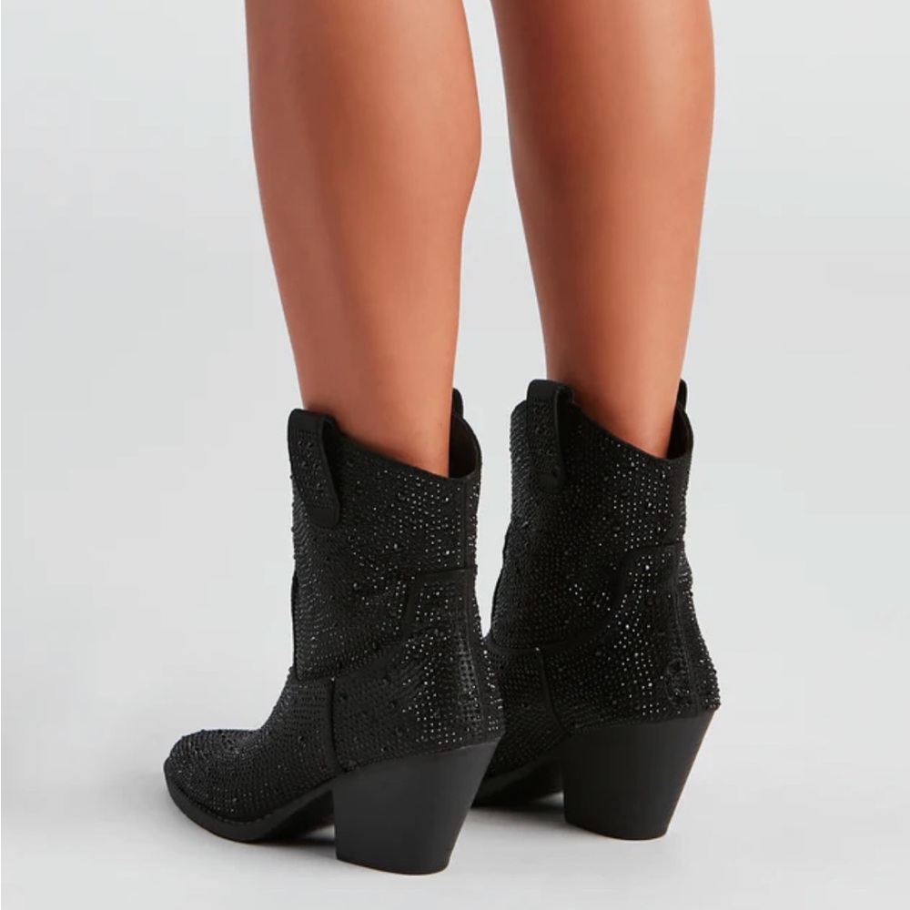 NEW Black Western Style Bedazzled Cowboy Ankle Boots - Picture 7 of 16